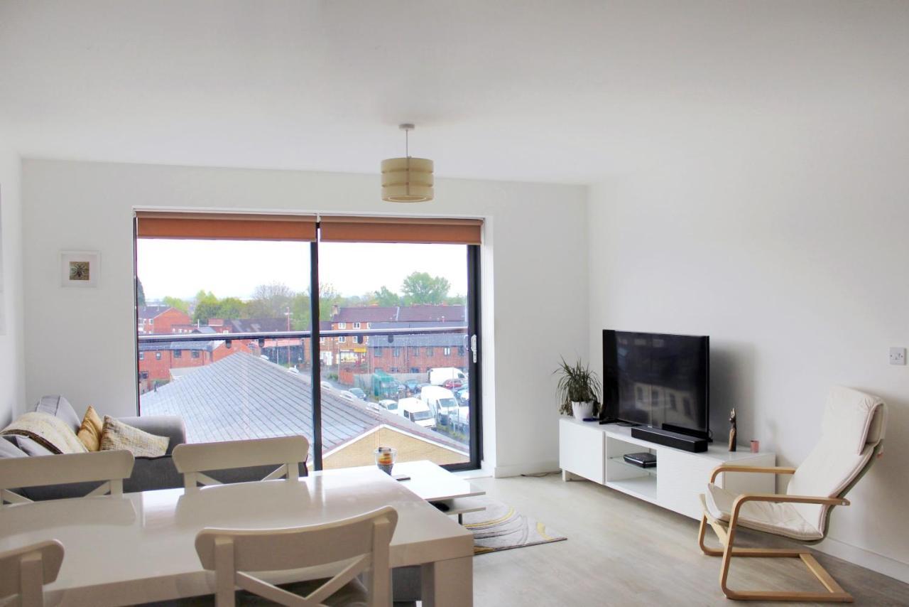 Manchester Escape - Private Room & Bathroom Near Etihad And Coop Arena - Free Secure Parking Eksteriør billede