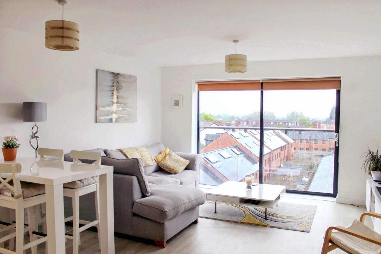 Manchester Escape - Private Room & Bathroom Near Etihad And Coop Arena - Free Secure Parking Eksteriør billede