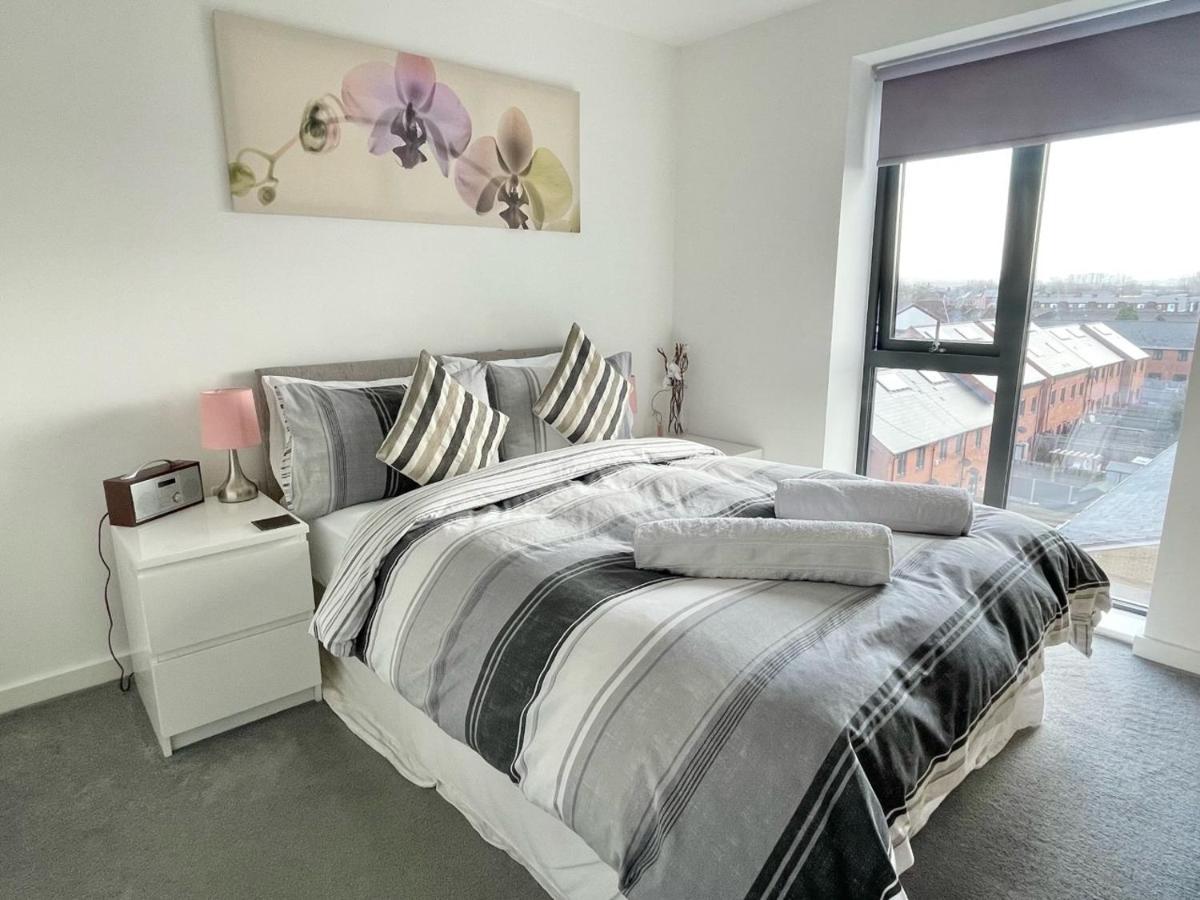 Manchester Escape - Private Room & Bathroom Near Etihad And Coop Arena - Free Secure Parking Eksteriør billede