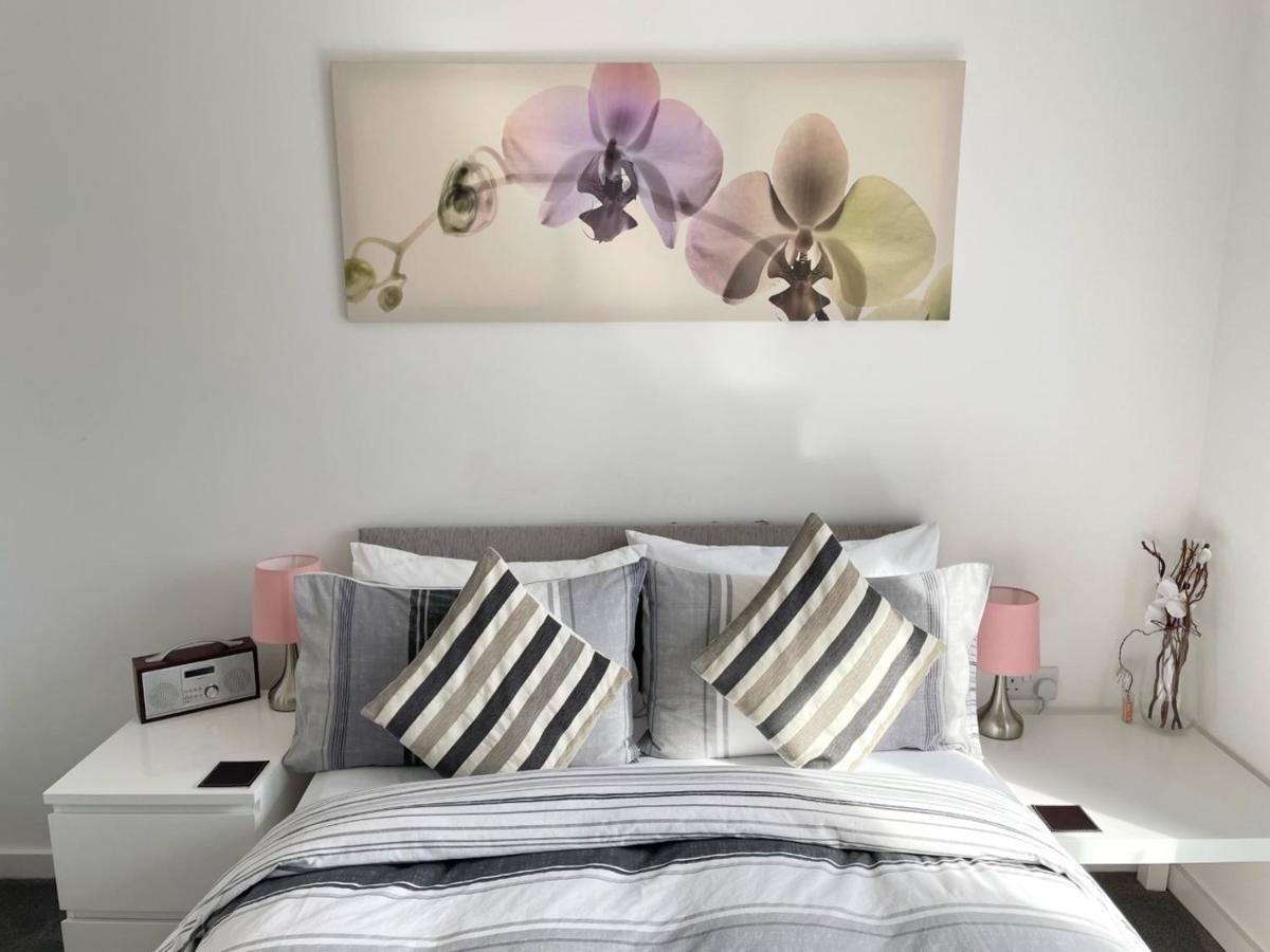 Manchester Escape - Private Room & Bathroom Near Etihad And Coop Arena - Free Secure Parking Eksteriør billede